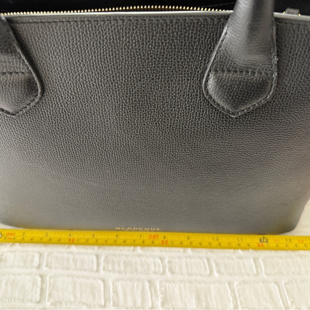 Burberry Banner NM Tote Leather with House Check Canvas, Medium - Picture 14 of 16